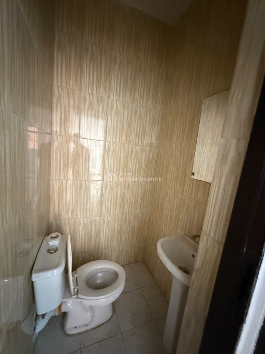 Standard Serviced 2 Bedroom Apartment with Excellent Facilities, Katampe Extension, Katampe, Abuja, Flat / Apartment for Rent