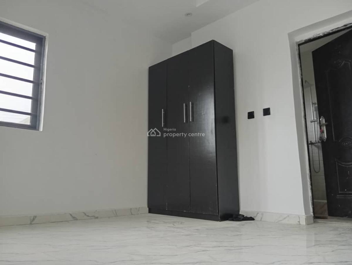 Luxury 3 Bedroom Flat Upstairs, Phase 2, Oribanwa, Ibeju Lekki, Lagos, Flat / Apartment for Rent