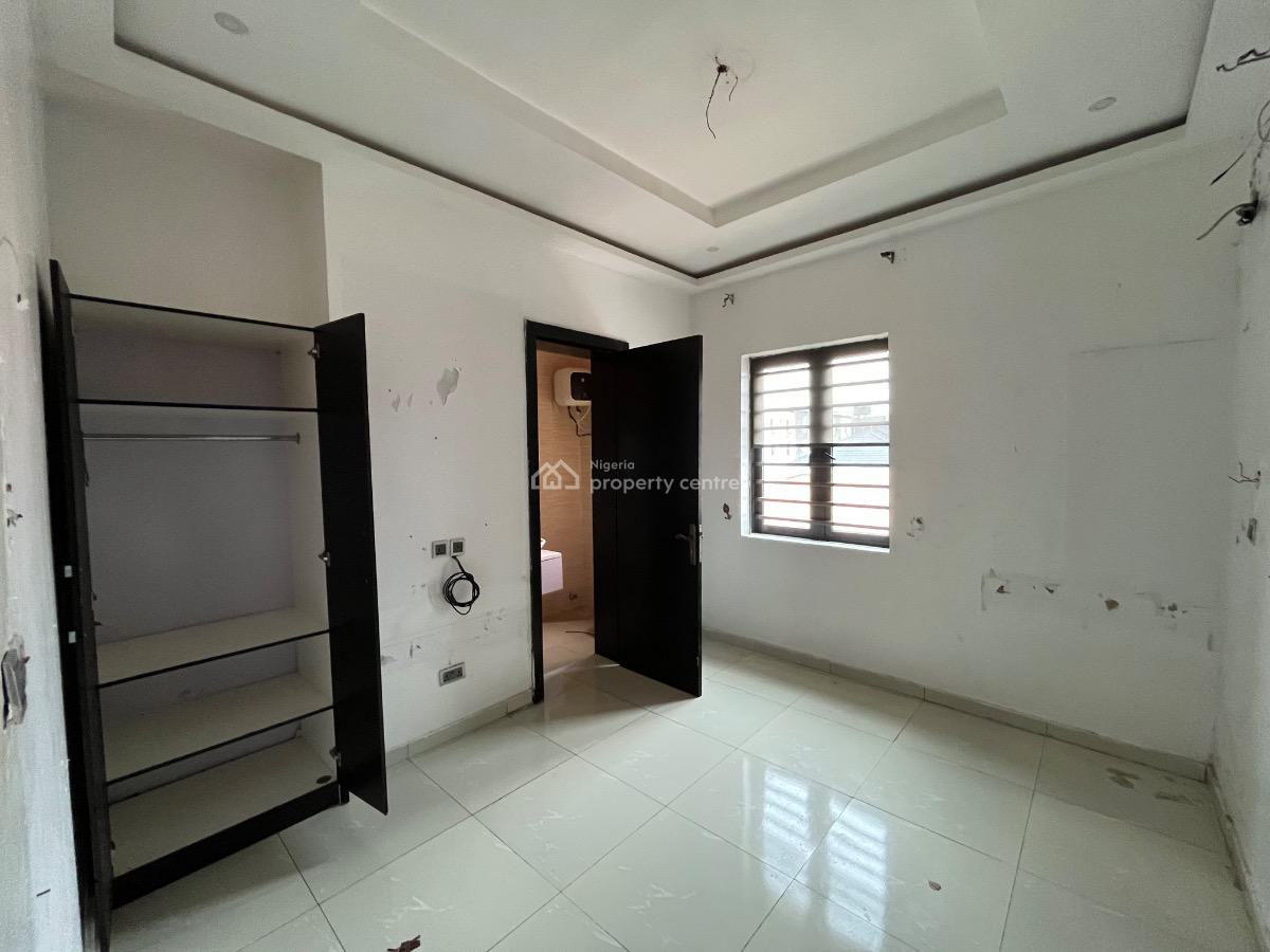 Spacious 2 Bedroom Apartment  in a Secured and Serene Neighborhood, Ilasan, Ikate, Lekki, Lagos, Flat / Apartment for Rent