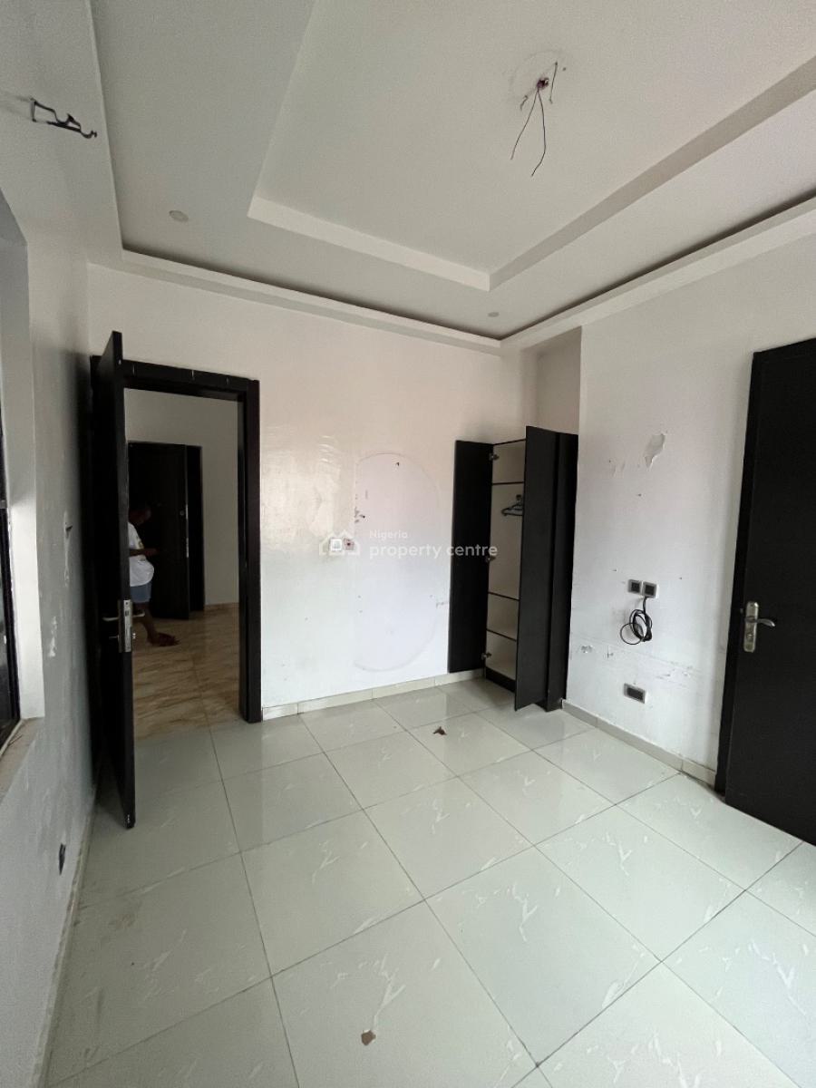 Spacious 2 Bedroom Apartment  in a Secured and Serene Neighborhood, Ilasan, Ikate, Lekki, Lagos, Flat / Apartment for Rent
