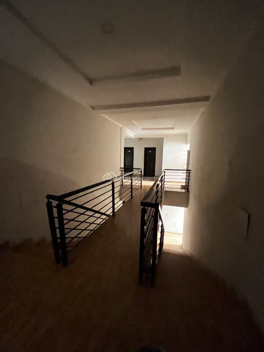 Spacious 2 Bedroom Apartment  in a Secured and Serene Neighborhood, Ilasan, Ikate, Lekki, Lagos, Flat / Apartment for Rent