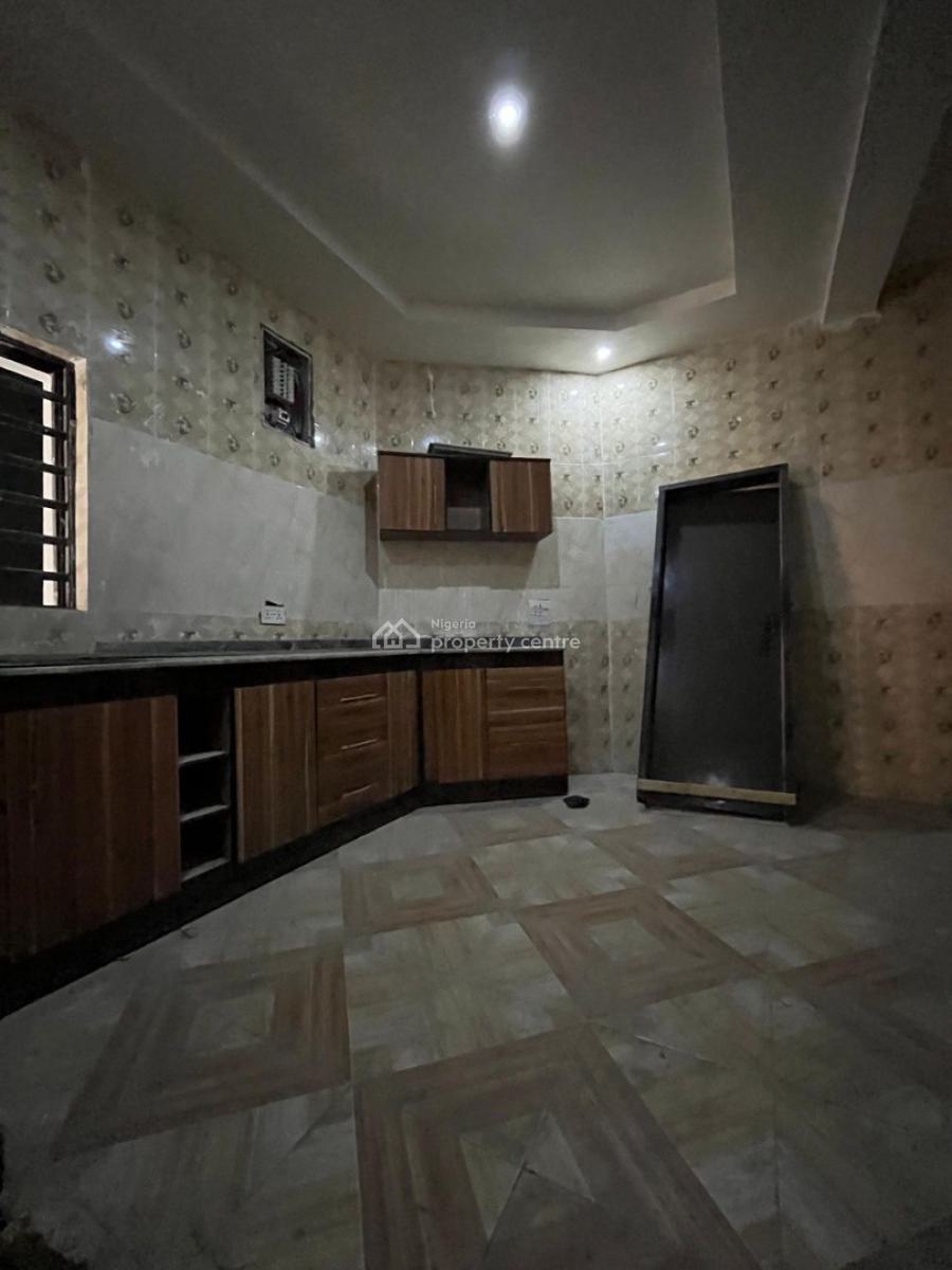 Elegantly Built 3 Bedroom Apartment in a Secured Estate, Gbagada, Lagos, Flat / Apartment for Sale