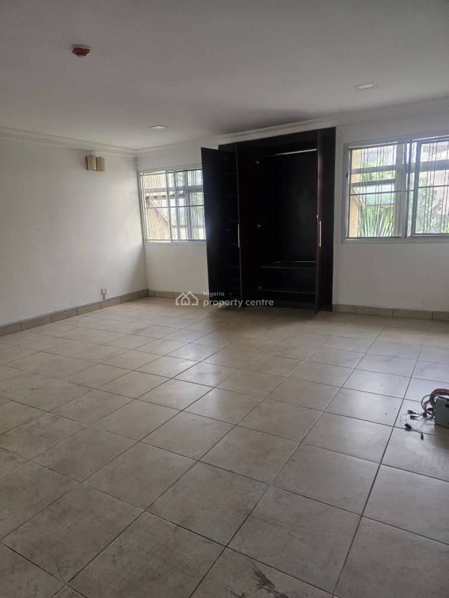 a 3 Bedroom Maisonette, Victoria Island (vi), Lagos, Flat / Apartment for Rent