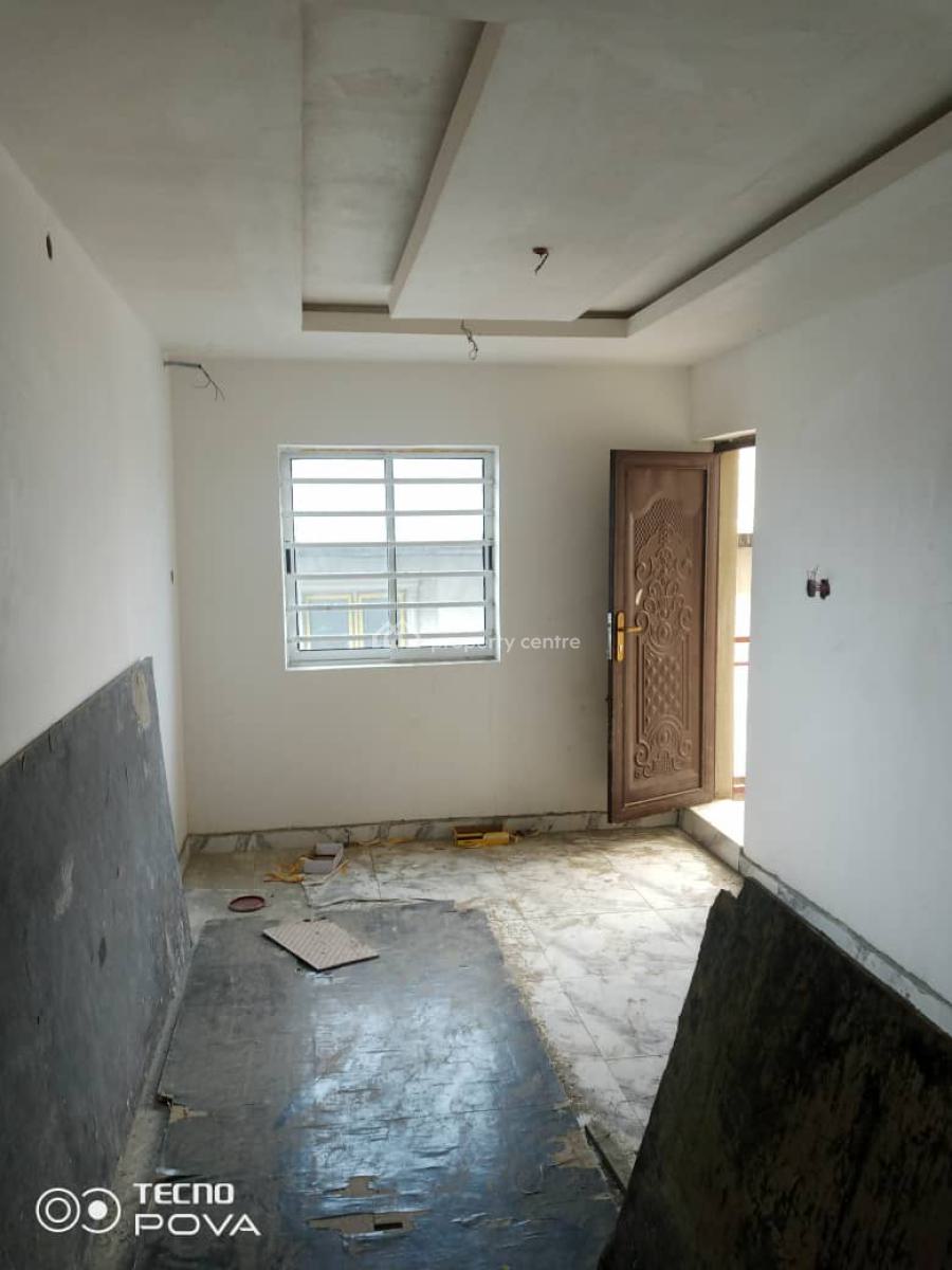 Newly Built Mini Flat, Shaki Cresent, Surulere, Lagos, Mini Flat (room and Parlour) for Rent