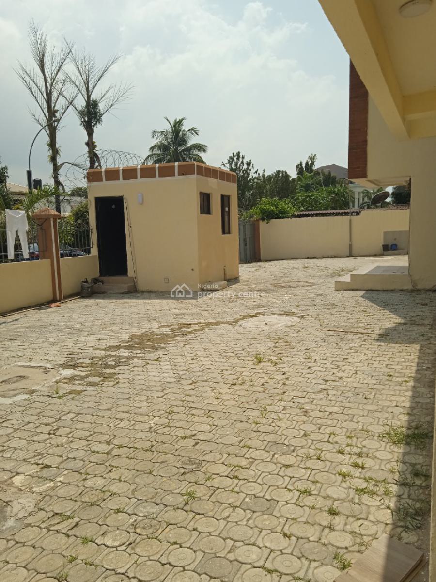 6 Units of 3 Bedroom Flats with Bq, Usuma Street, Maitama District, Abuja, Hotel / Guest House for Rent