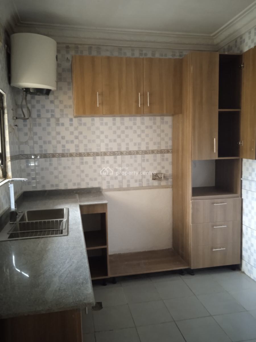 6 Units of 3 Bedroom Flats with Bq, Usuma Street, Maitama District, Abuja, Hotel / Guest House for Rent