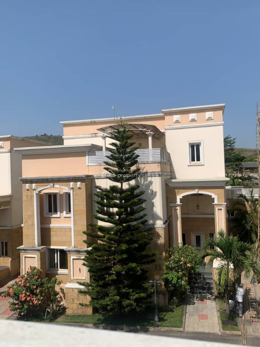 Diplomat 3 Bedrooms Terraced Duplex with Bq, Rin Street, Maitama District, Abuja, Terraced Duplex for Rent