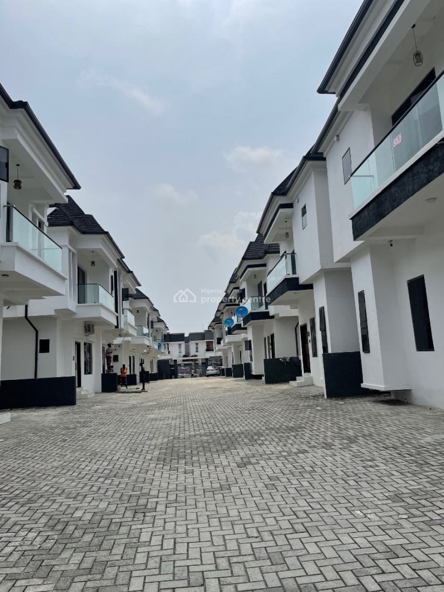 Modern Comfort Meets Prime Location 4-bedroom Semi-detached with Bq, Ikota, Lekki, Lagos, Semi-detached Duplex for Sale