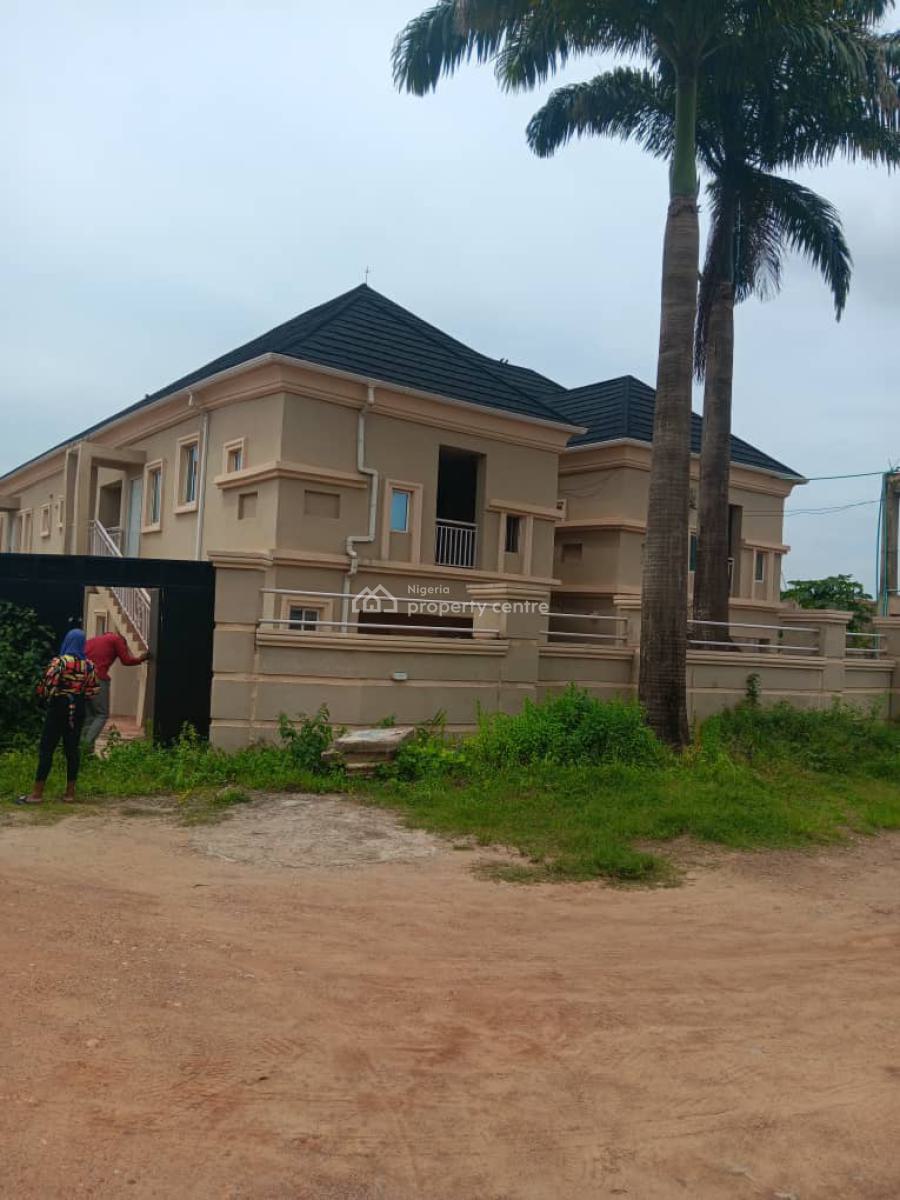 6 Flats of 2 Bedroom Each Just a Plot to The Main Tarred Road, Alafia Estate, Akobo, Ibadan, Oyo, Block of Flats for Sale