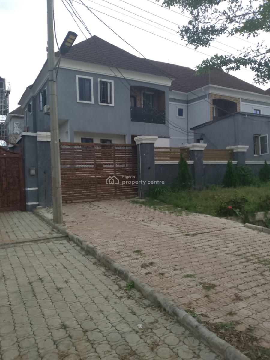 4 Bedroom Semi-detached House with a 2 Bedroom Bq, Manreng Estate, Kafe, Abuja, Semi-detached Duplex for Sale