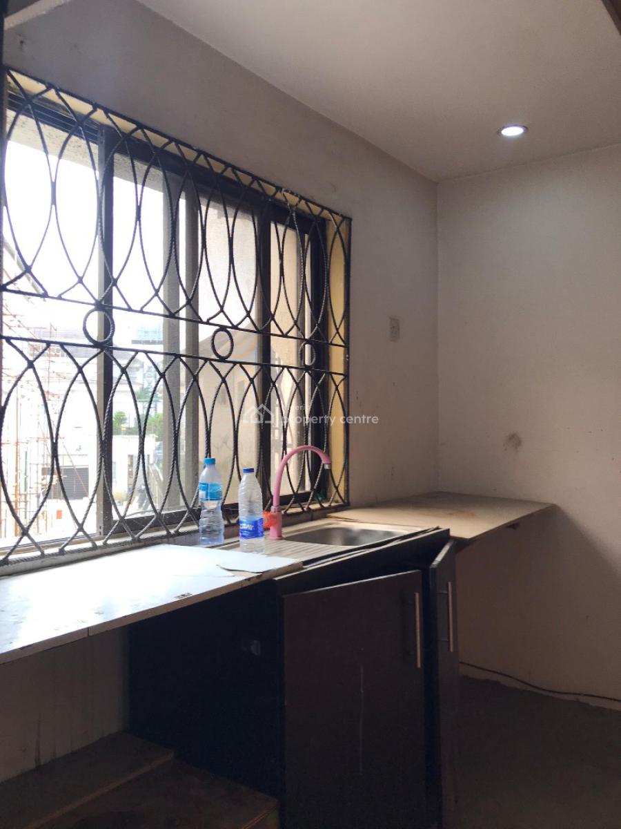 Mini Flat, Admiralty, Lekki Phase 1, Lekki, Lagos, Mini Flat (room and Parlour) for Rent