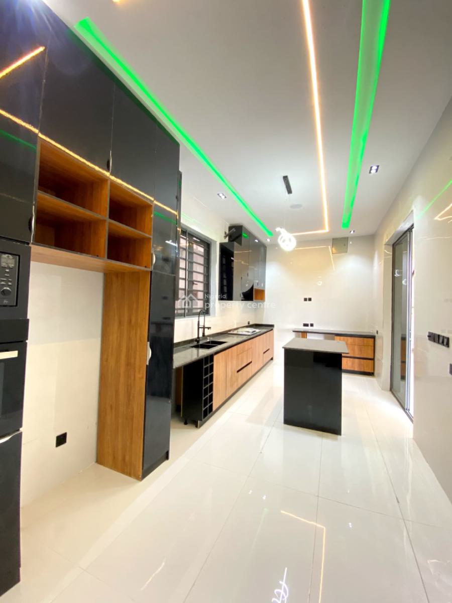Exquisite 5 Bedroom Fully Detached Duplex with Bq in a Secure Estate, Lekki, Lagos, Detached Duplex for Sale