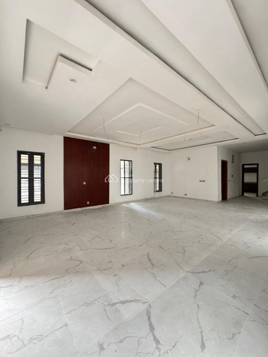 Commercial Property with Bq, Prime Location, Ikate, Lekki, Lagos, Commercial Property for Sale