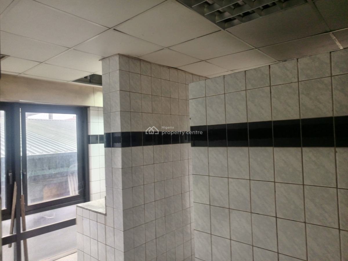 571sqm Office Space Located in a Serene Secured Neighbourhood, Mobolaji Bank Anthony, Ikeja, Lagos, Office Space for Rent