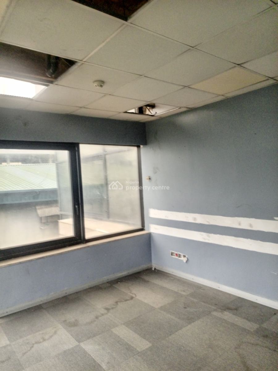 571sqm Office Space Located in a Serene Secured Neighbourhood, Mobolaji Bank Anthony, Ikeja, Lagos, Office Space for Rent