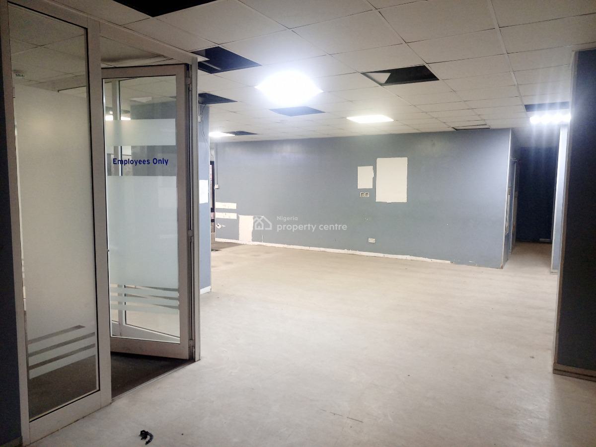571sqm Office Space Located in a Serene Secured Neighbourhood, Mobolaji Bank Anthony, Ikeja, Lagos, Office Space for Rent