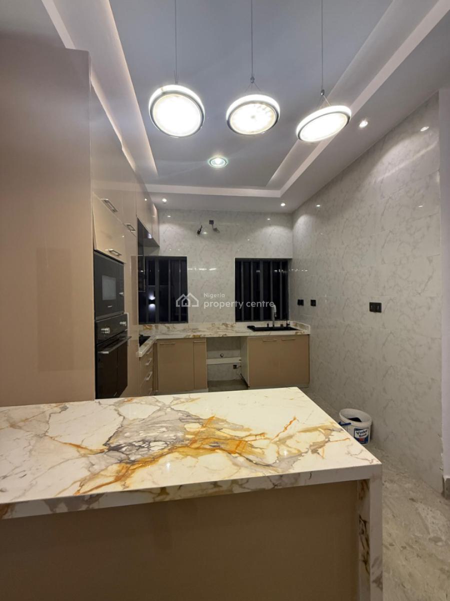 Luxury 4-bedroom Semi-detached Duplex + Family Lounge & Walk-in-closet, Legacy Estate, Kolapo Ishola Gra, Akobo, Ibadan, Oyo, Semi-detached Duplex for Sale