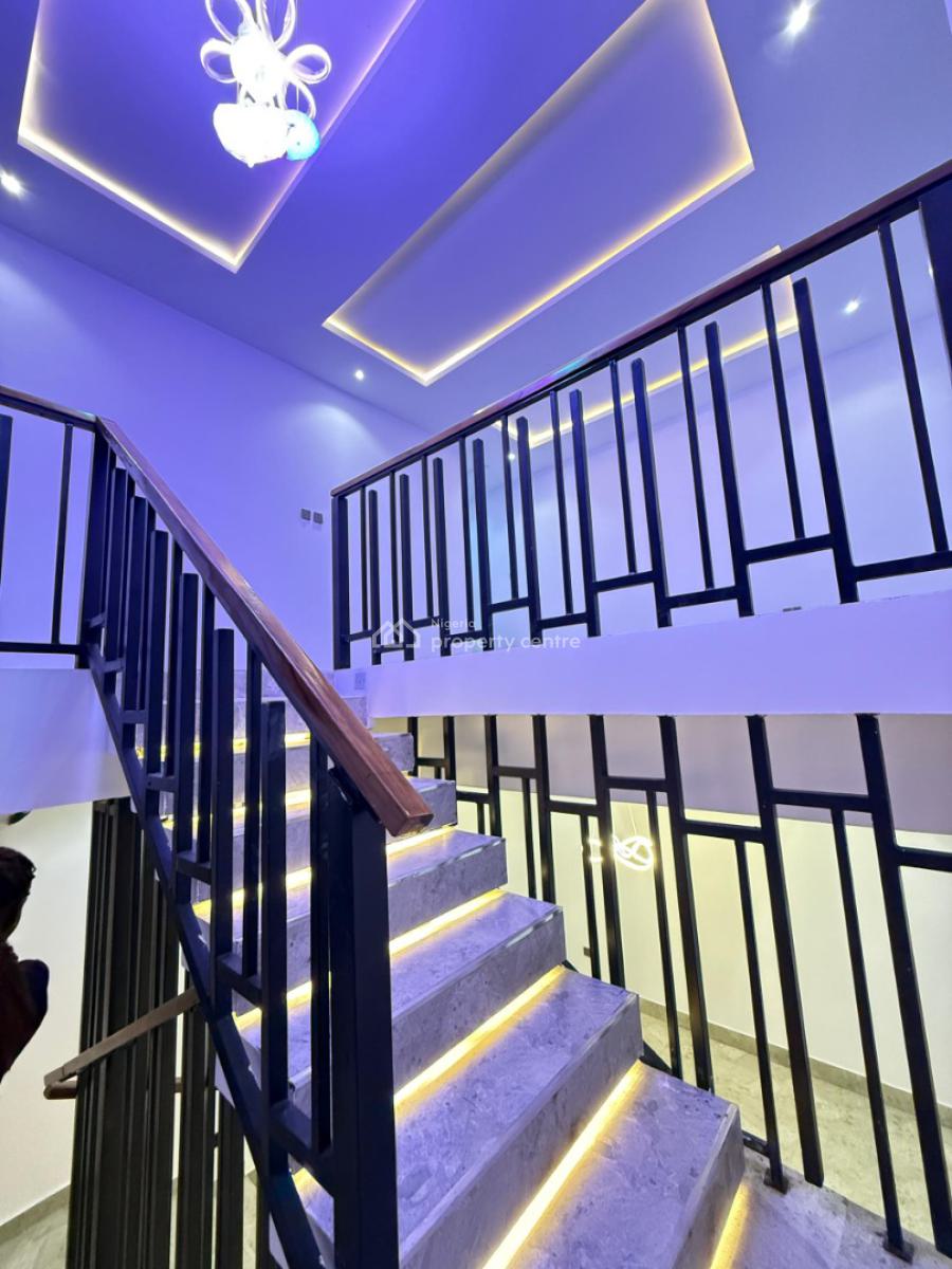 Luxury 4-bedroom Semi-detached Duplex + Family Lounge & Walk-in-closet, Legacy Estate, Kolapo Ishola Gra, Akobo, Ibadan, Oyo, Semi-detached Duplex for Sale