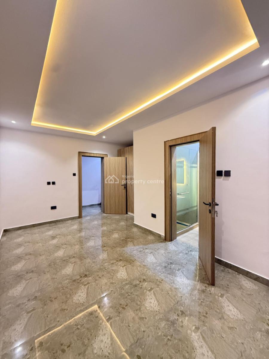 Luxury 4-bedroom Semi-detached Duplex + Family Lounge & Walk-in-closet, Legacy Estate, Kolapo Ishola Gra, Akobo, Ibadan, Oyo, Semi-detached Duplex for Sale