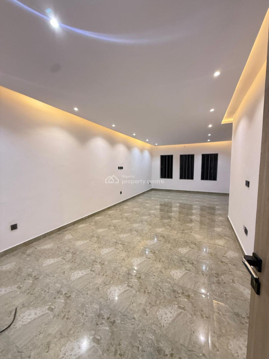 Luxury 4-bedroom Semi-detached Duplex + Family Lounge & Walk-in-closet, Legacy Estate, Kolapo Ishola Gra, Akobo, Ibadan, Oyo, Semi-detached Duplex for Sale
