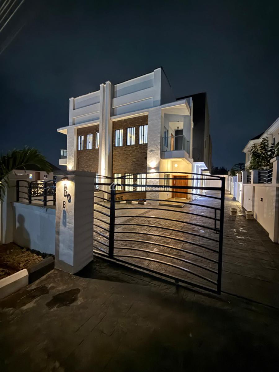 Luxury 4-bedroom Semi-detached Duplex + Family Lounge & Walk-in-closet, Legacy Estate, Kolapo Ishola Gra, Akobo, Ibadan, Oyo, Semi-detached Duplex for Sale