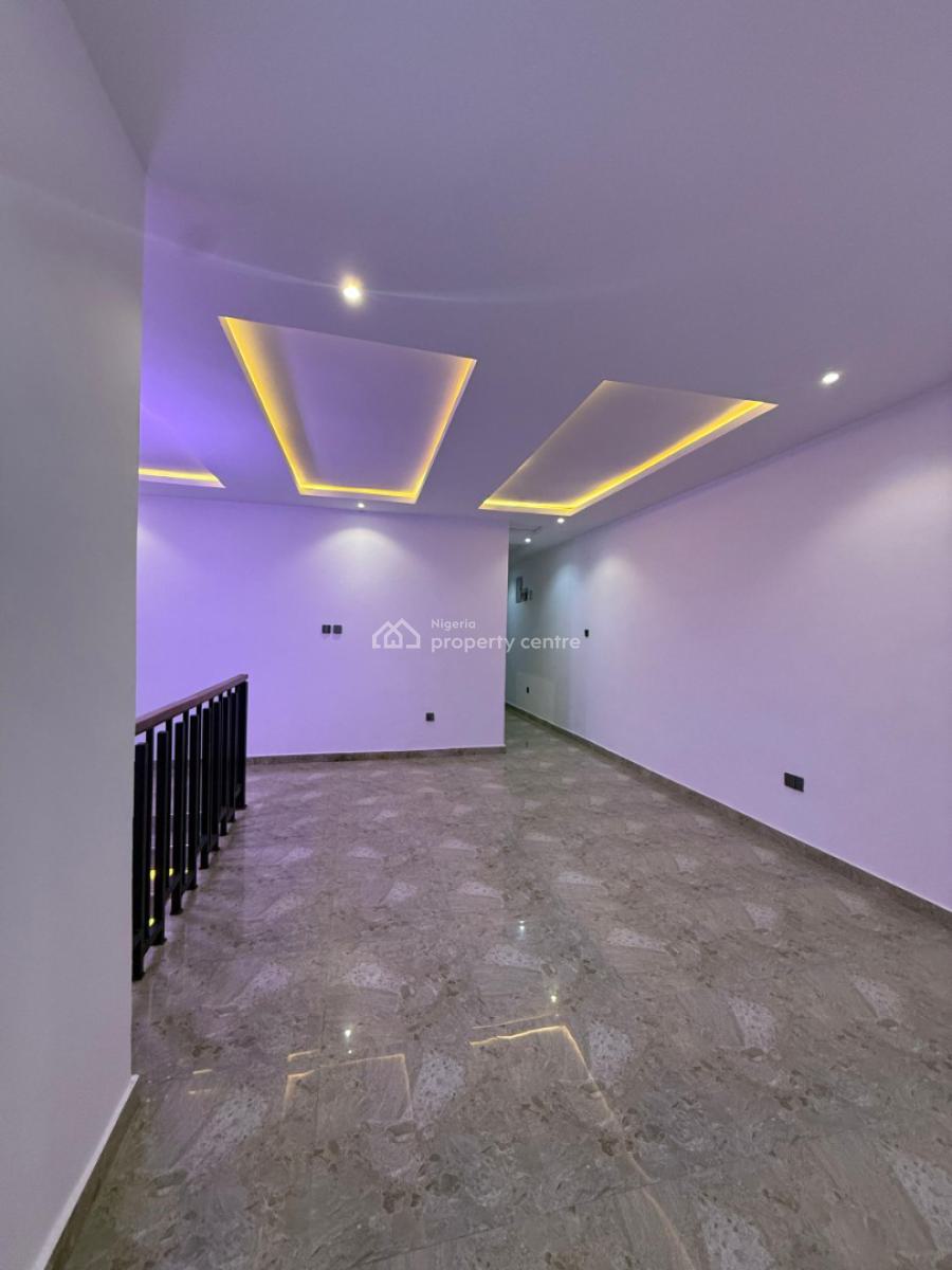 Luxury 4-bedroom Semi-detached Duplex + Family Lounge & Walk-in-closet, Legacy Estate, Kolapo Ishola Gra, Akobo, Ibadan, Oyo, Semi-detached Duplex for Sale