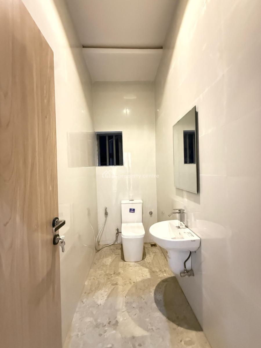 Luxury 4-bedroom Semi-detached Duplex + Family Lounge & Walk-in-closet, Legacy Estate, Kolapo Ishola Gra, Akobo, Ibadan, Oyo, Semi-detached Duplex for Sale