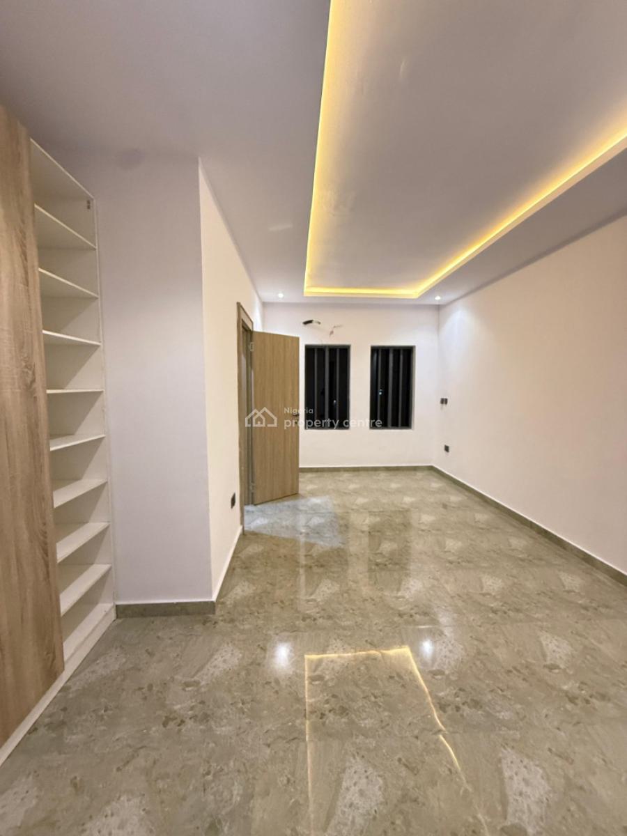 Luxury 4-bedroom Semi-detached Duplex + Family Lounge & Walk-in-closet, Legacy Estate, Kolapo Ishola Gra, Akobo, Ibadan, Oyo, Semi-detached Duplex for Sale