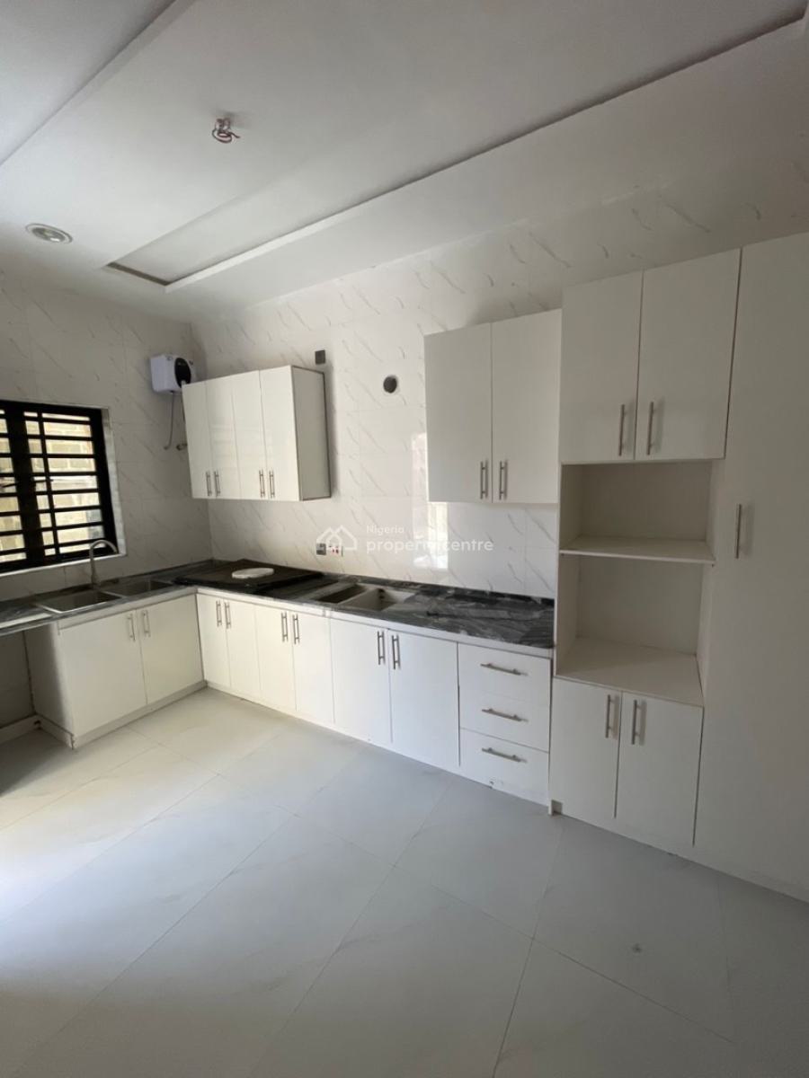 Brand New with Excellent Facilities, Olokonla, Ajah, Lagos, Flat / Apartment for Rent