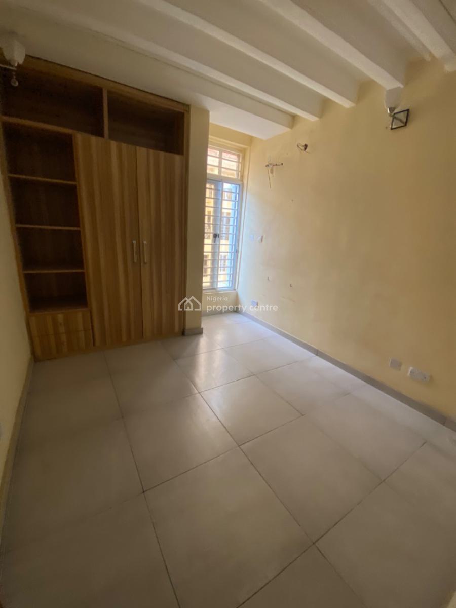 Serviced 2 Bedroom Apartment Upstairs, Oniru, Victoria Island (vi), Lagos, Flat / Apartment for Rent