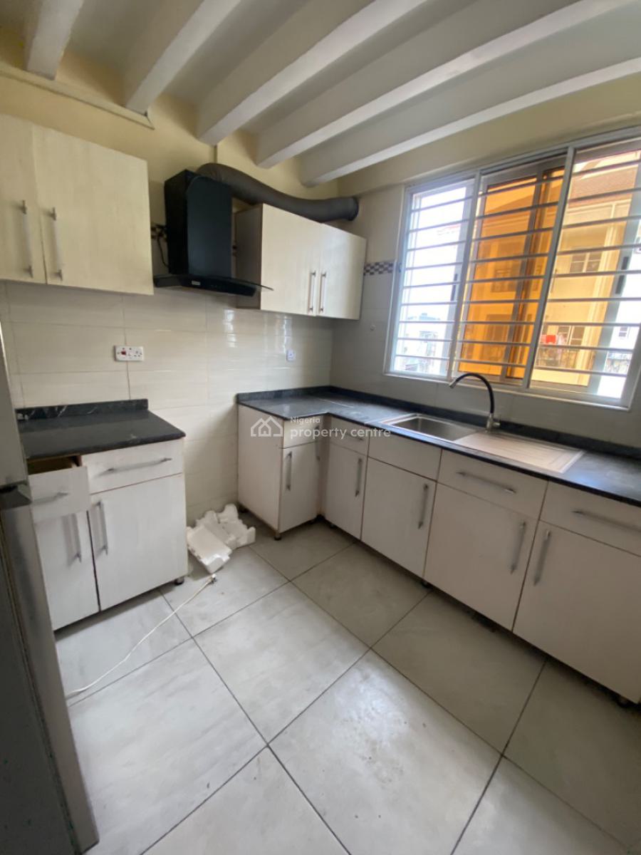 Serviced 2 Bedroom Apartment Upstairs, Oniru, Victoria Island (vi), Lagos, Flat / Apartment for Rent