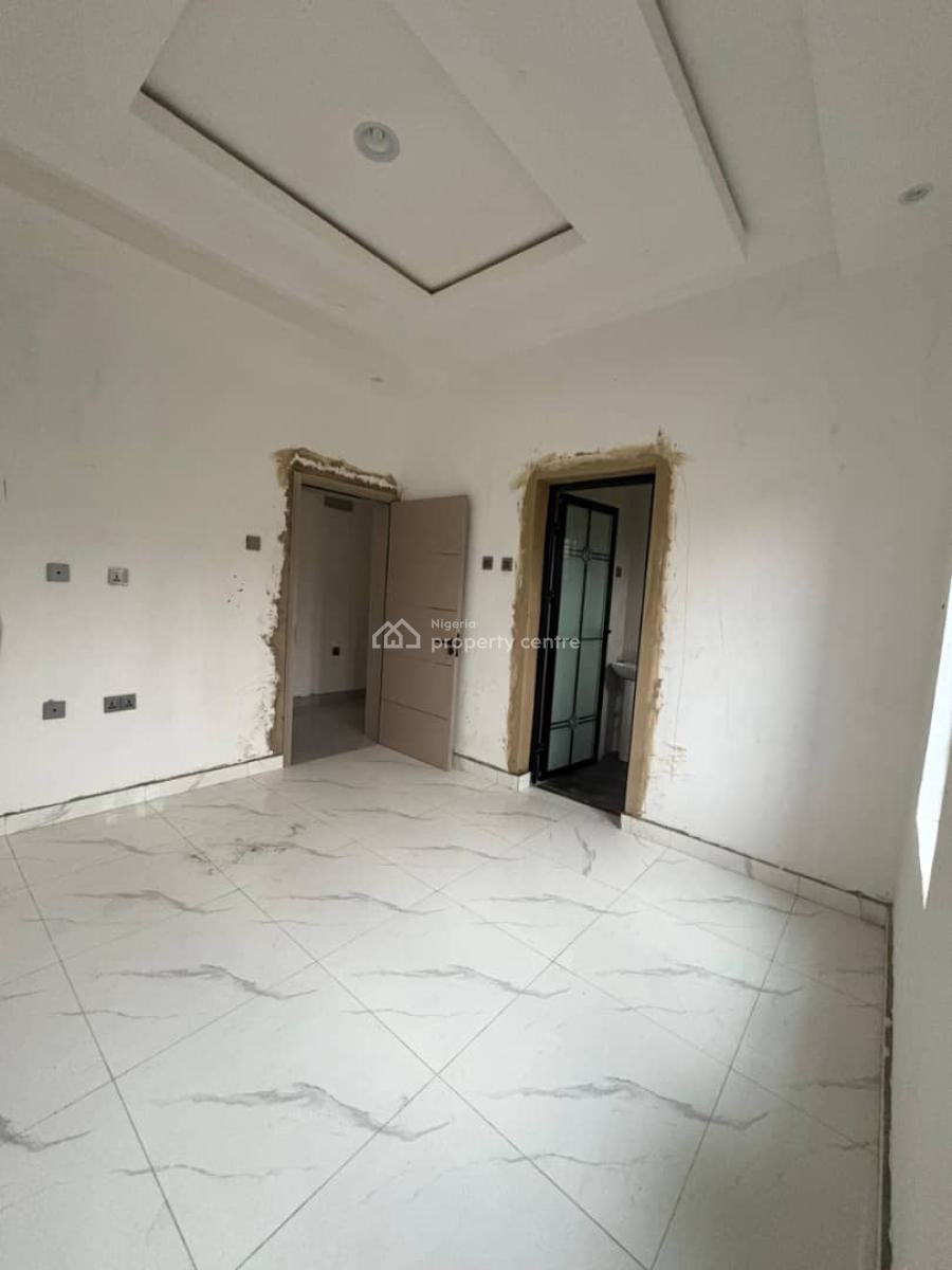 Contemporary 3-bedroom Bungalow + Room & Parlor Bq, Abdul-salam, Akala Way, Akobo, Ibadan, Oyo, Detached Bungalow for Sale