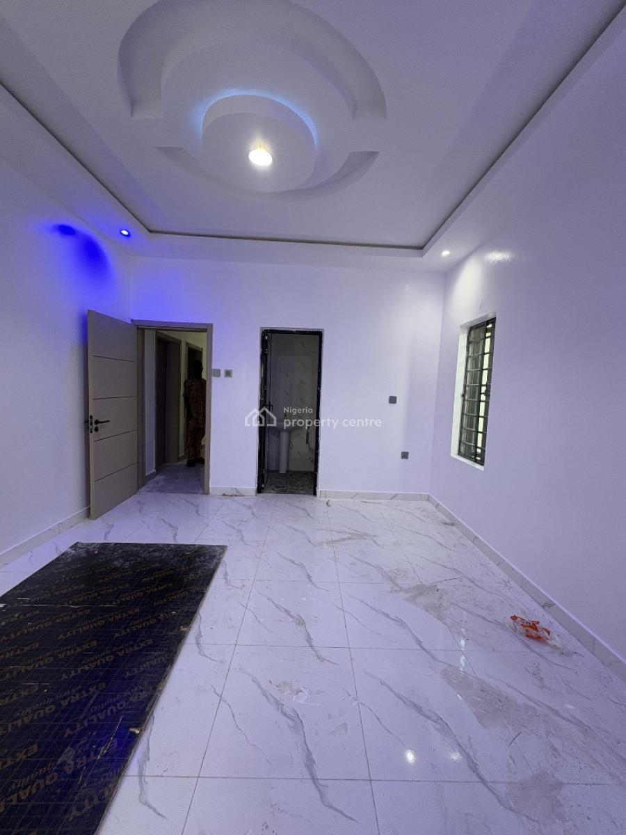 Contemporary 3-bedroom Bungalow + Room & Parlor Bq, Abdul-salam, Akala Way, Akobo, Ibadan, Oyo, Detached Bungalow for Sale