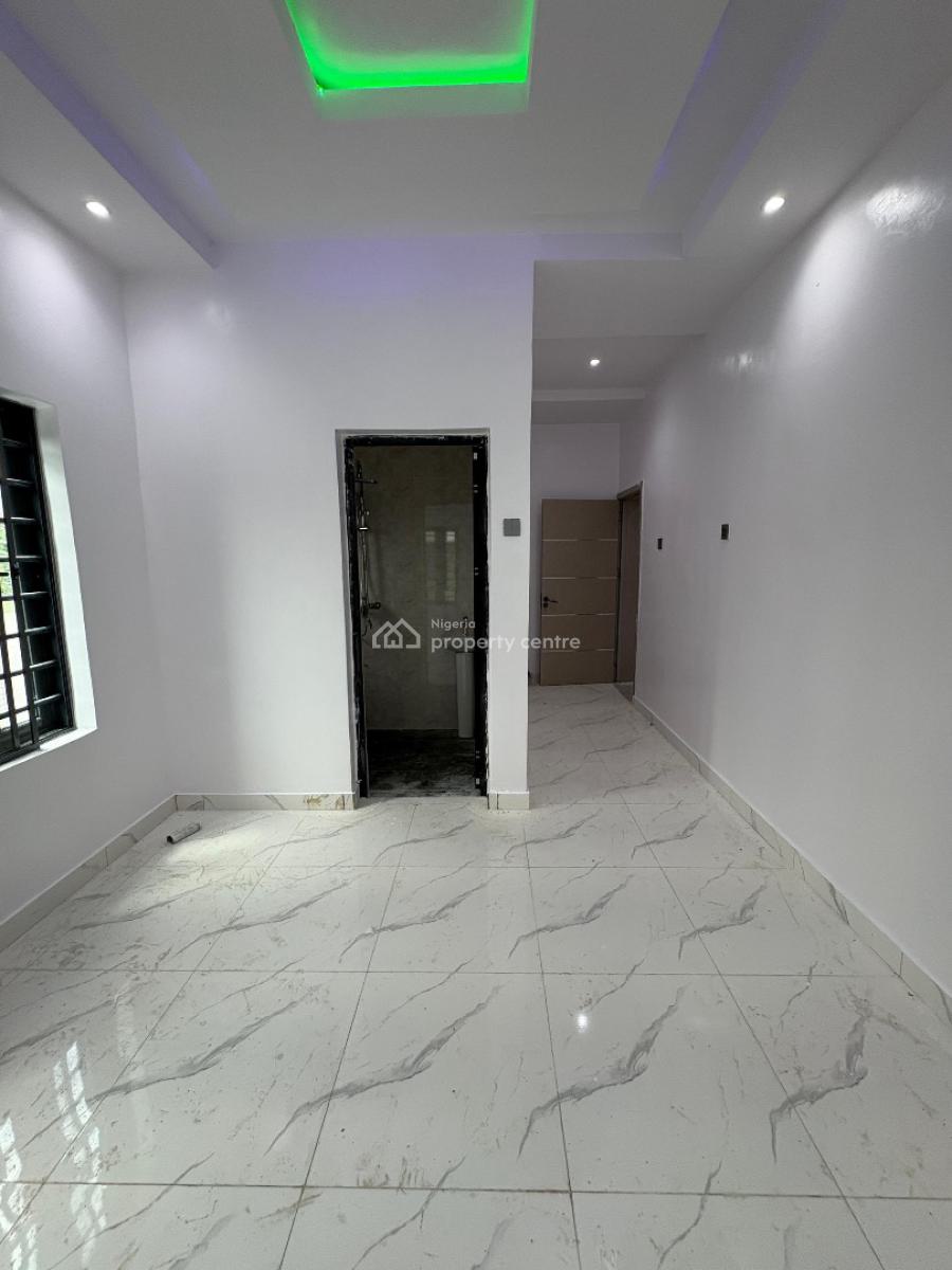 Contemporary 3-bedroom Bungalow + Room & Parlor Bq, Abdul-salam, Akala Way, Akobo, Ibadan, Oyo, Detached Bungalow for Sale