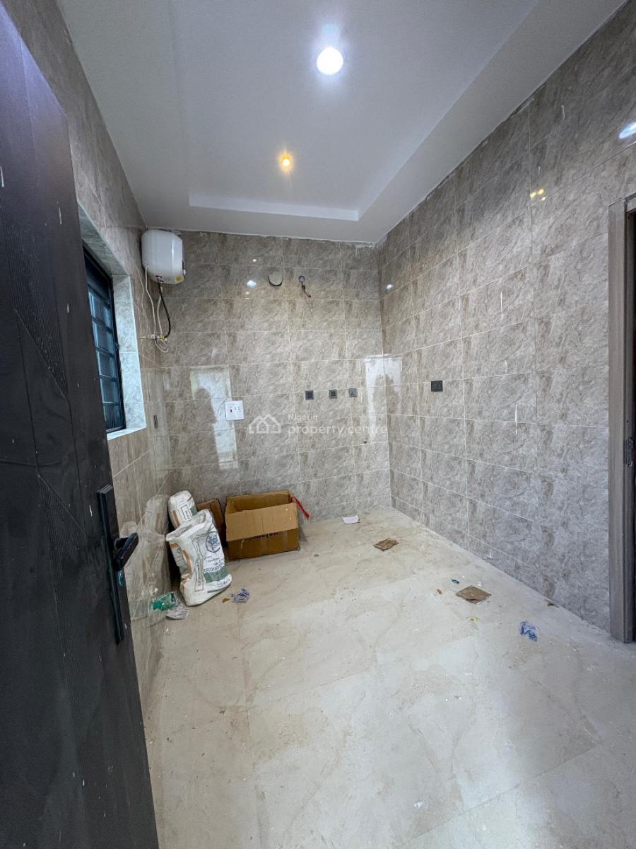 Contemporary 3-bedroom Bungalow + Room & Parlor Bq, Abdul-salam, Akala Way, Akobo, Ibadan, Oyo, Detached Bungalow for Sale