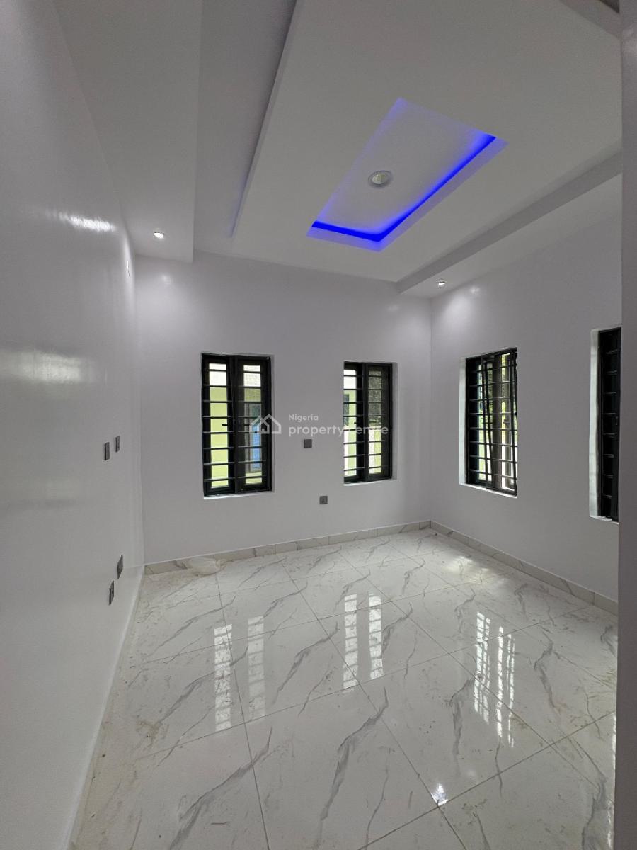 Contemporary 3-bedroom Bungalow + Room & Parlor Bq, Abdul-salam, Akala Way, Akobo, Ibadan, Oyo, Detached Bungalow for Sale