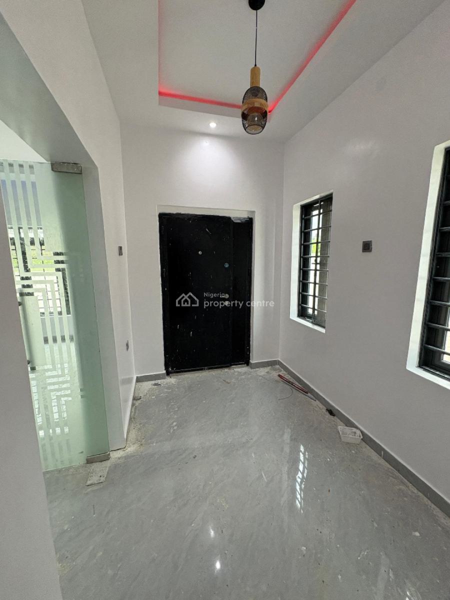 Contemporary 3-bedroom Bungalow + Room & Parlor Bq, Abdul-salam, Akala Way, Akobo, Ibadan, Oyo, Detached Bungalow for Sale