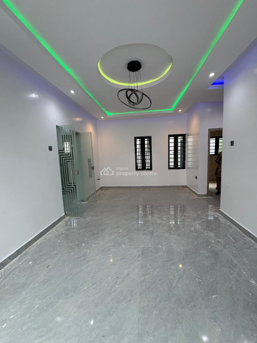 Contemporary 3-bedroom Bungalow + Room & Parlor Bq, Abdul-salam, Akala Way, Akobo, Ibadan, Oyo, Detached Bungalow for Sale