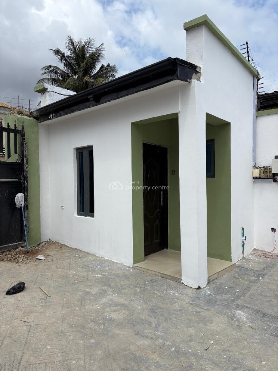 Contemporary 3-bedroom Bungalow + Room & Parlor Bq, Abdul-salam, Akala Way, Akobo, Ibadan, Oyo, Detached Bungalow for Sale