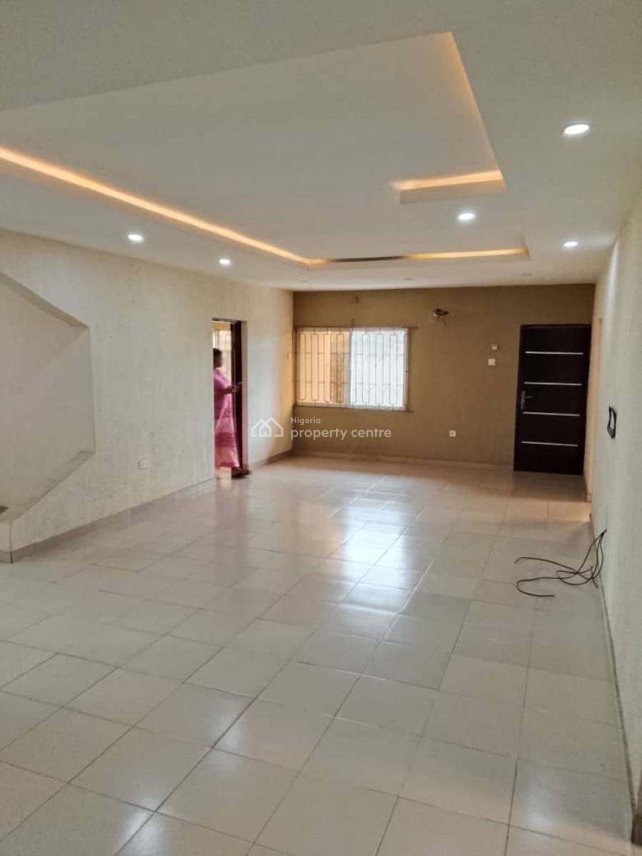 Spacious & Lovely 3 Bedroom Flat, Olowora, Magodo, Lagos, Flat / Apartment for Rent