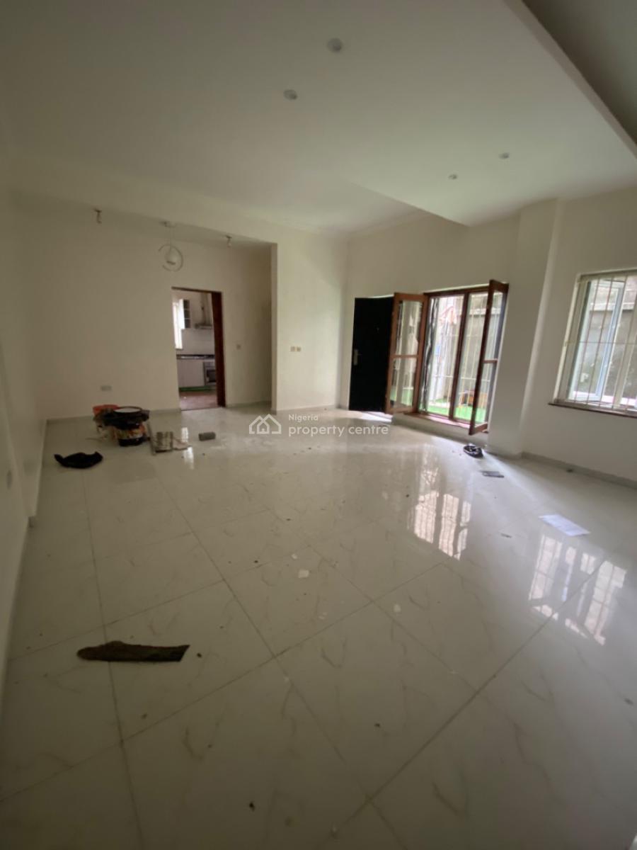 Serviced 2 Bedrooms Apartment with Big Backyard for Sitting Out, Oniru, Victoria Island (vi), Lagos, Flat / Apartment for Rent