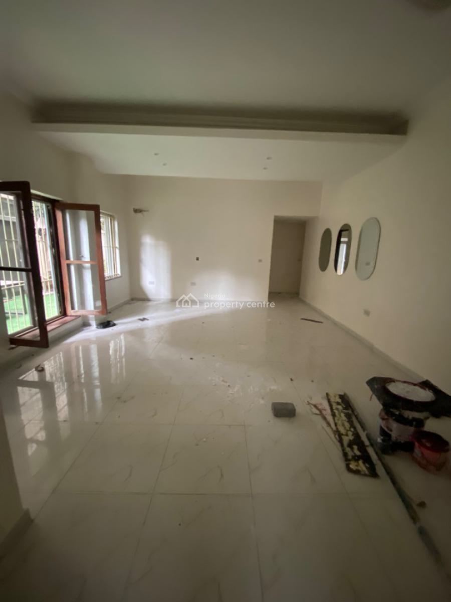 Serviced 2 Bedrooms Apartment with Big Backyard for Sitting Out, Oniru, Victoria Island (vi), Lagos, Flat / Apartment for Rent