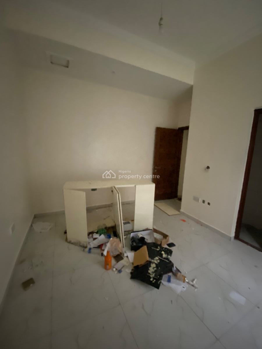 Serviced 2 Bedrooms Apartment with Big Backyard for Sitting Out, Oniru, Victoria Island (vi), Lagos, Flat / Apartment for Rent