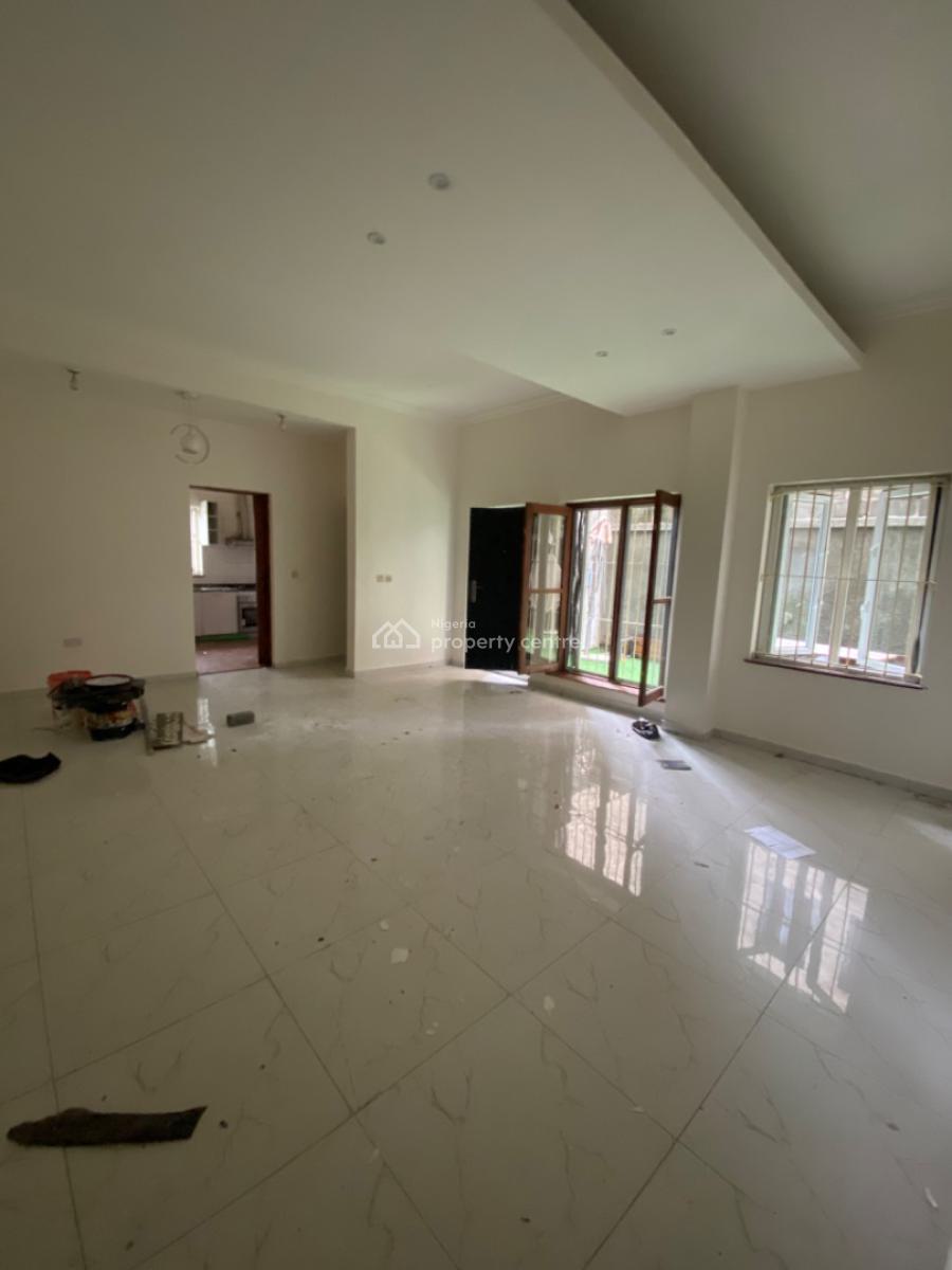 Serviced 2 Bedrooms Apartment with Big Backyard for Sitting Out, Oniru, Victoria Island (vi), Lagos, Flat / Apartment for Rent