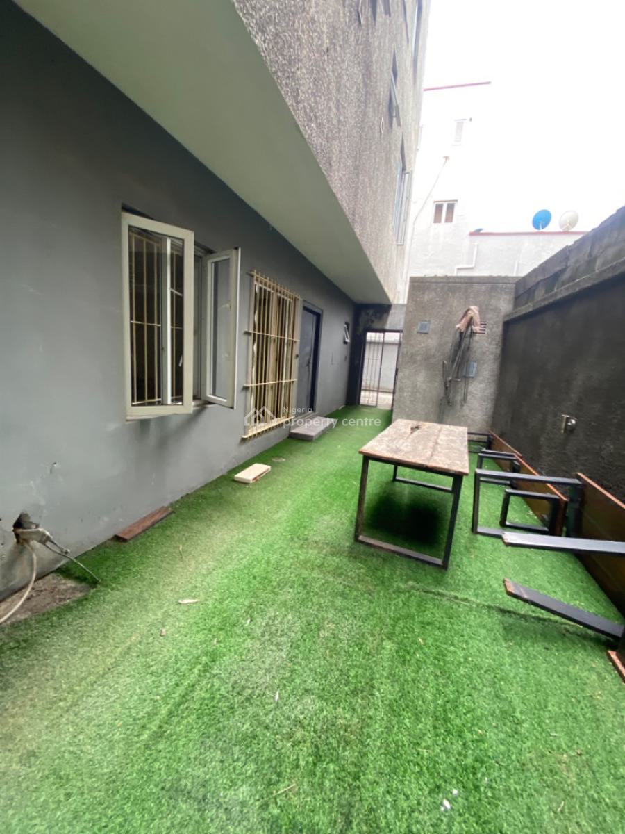 Serviced 2 Bedrooms Apartment with Big Backyard for Sitting Out, Oniru, Victoria Island (vi), Lagos, Flat / Apartment for Rent