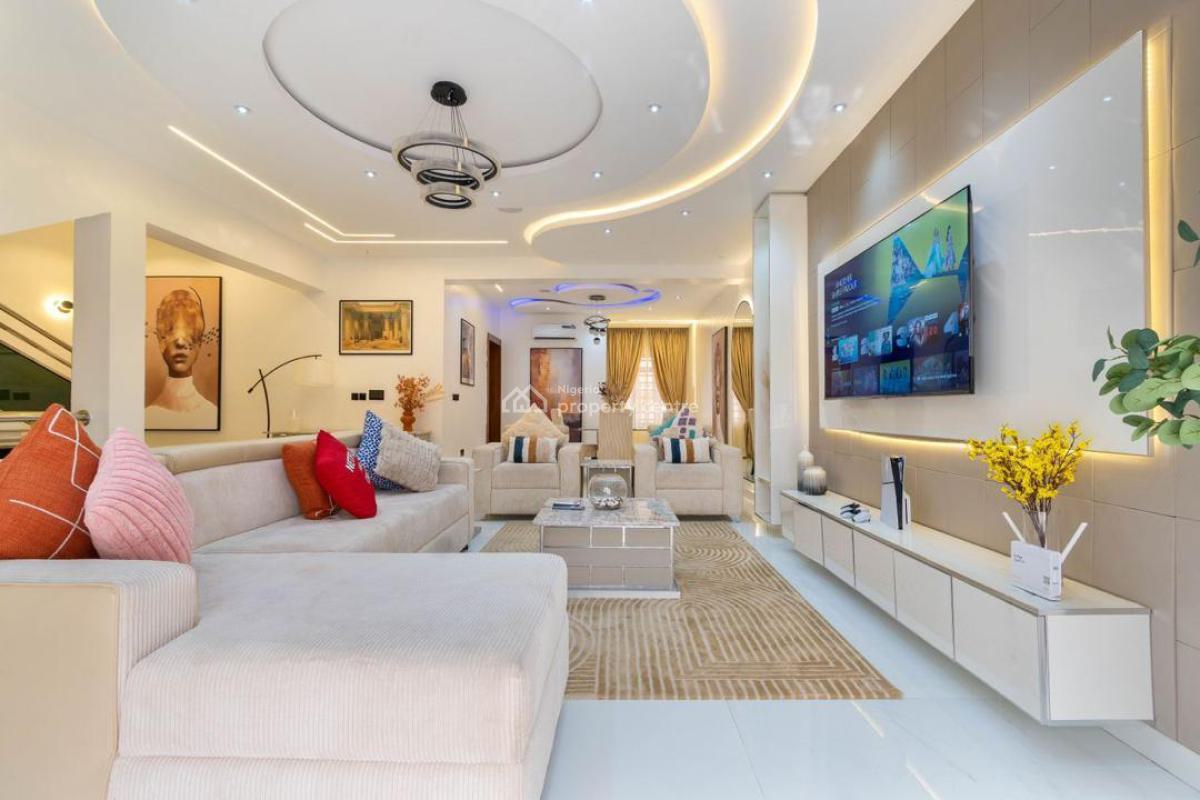 Luxury and Fully Furnished 4 Bedroom Flat with Snooker and Ps5, Victoria Island (vi), Lagos, Flat / Apartment Short Let