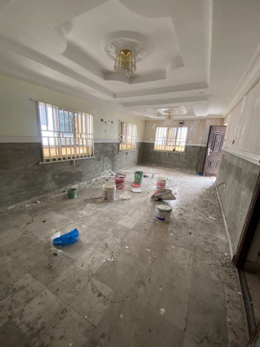 a Renovated 3 Bedroom Apartment Upstairs, Lekki Phase 1, Lekki, Lagos, Flat / Apartment for Rent