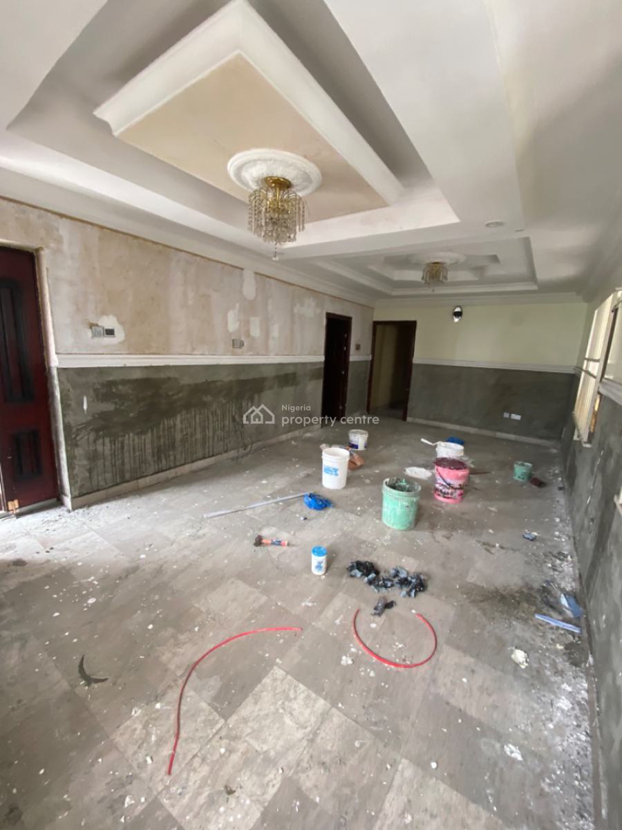 a Renovated 3 Bedroom Apartment Upstairs, Lekki Phase 1, Lekki, Lagos, Flat / Apartment for Rent