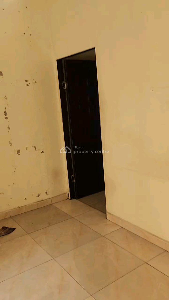 Relatively New Mini Flat with 2toilet, 1bath in a Well Fenced and Gate, Sosanya Street By Micel Hospital, Soluyi, Gbagada, Lagos, Mini Flat (room and Parlour) for Rent