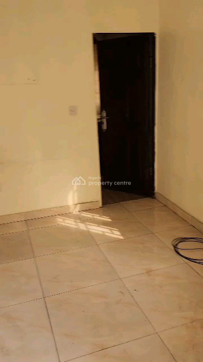 Relatively New Mini Flat with 2toilet, 1bath in a Well Fenced and Gate, Sosanya Street By Micel Hospital, Soluyi, Gbagada, Lagos, Mini Flat (room and Parlour) for Rent
